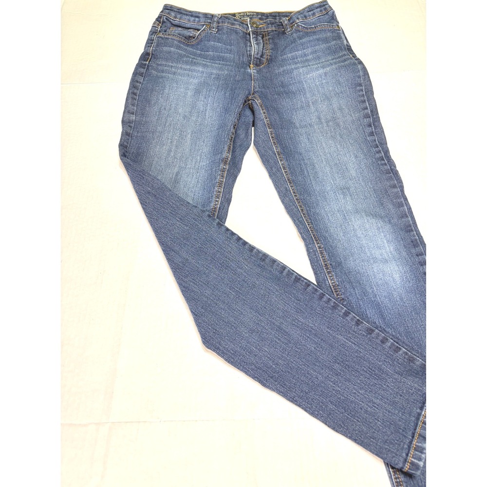 Ruff Hewn Womens Size 8 Straight Leg Jeans Medium Wash Stretch Denim RN89828